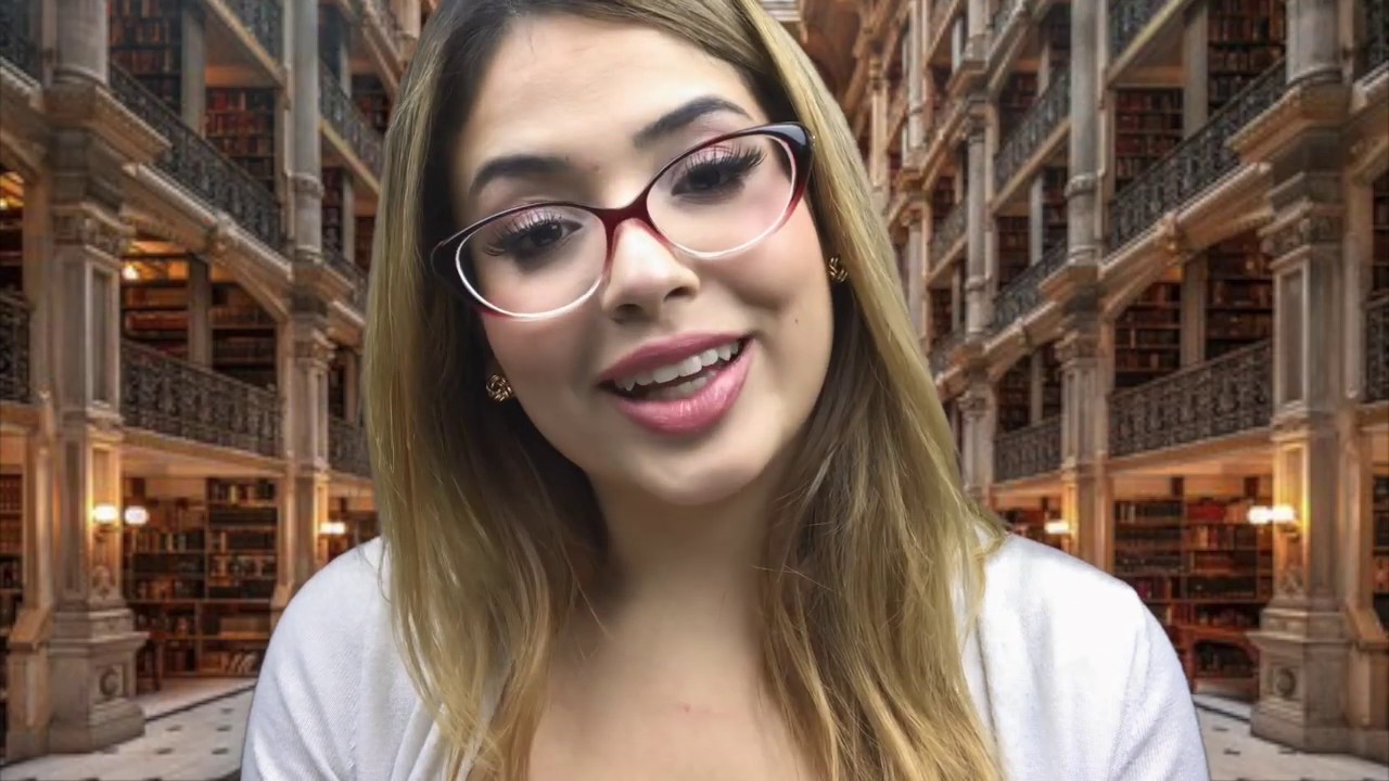 ASMR| Librarian ROLE PLAY (tapping, scratching, whispers & more:)