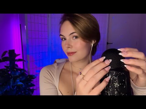ASMR | Relaxing Mic Scratching + Rainy Backround Sounds 🌧️ (whispered)