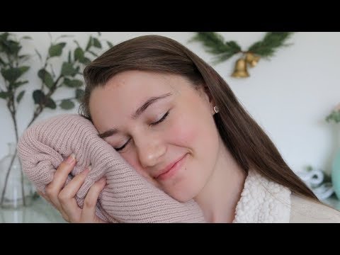 ASMR - What I Wear In The Winter ❄️