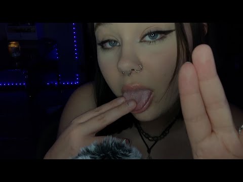 ASMR | Fast Spit Painting (Wet Mouth Sounds, Hand Sounds)
