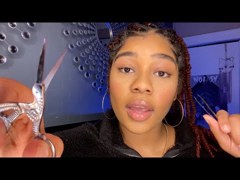 ASMR- Plucking and Cutting Your Negative Energy 😴✨(MOUTH SOUNDS, HAND MOVEMENTS, SCISSOR SOUNDS) ✂️💓