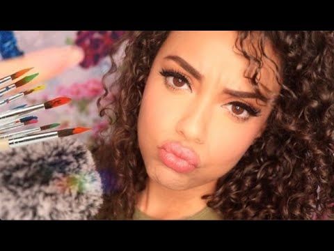 ASMR ~ Spit Painting 🎨 in PORTUGUESE ✨ (with Flipping the Pages Trigger)