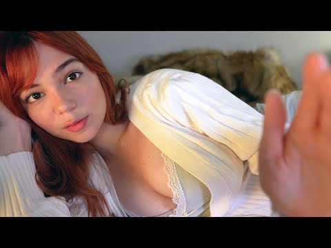 ASMR "She Wants to Cuddle w. You" 👉👈