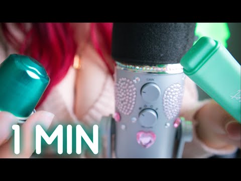 asmr 💚 GREEN TRIGGERS in 1 minute 🌱✔️ 🐸 (daily asmr 6/31)