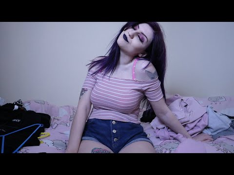 [ASMR] What's in My Wardrobe? 👗 (Trying on Clothes)