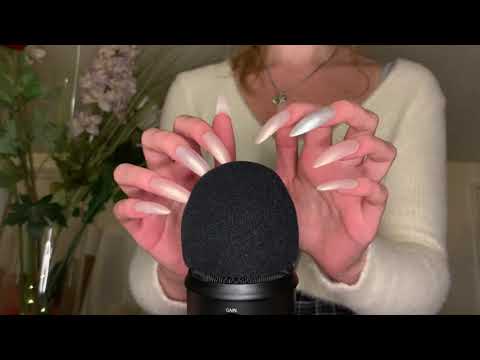 ASMR | long sharp nails close up attention / mic scratching