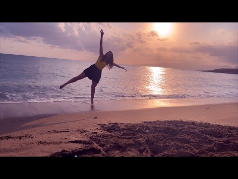ASMR Beach Sunrise - Waves & Sand Sounds to Relax