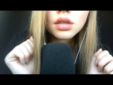 ASMR| UP CLOSE MOUTH SOUNDS + HAND MOVEMENTS WITH LIGHT PALM SCRATCHING