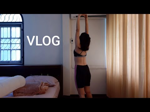 VLOG workout routine, Stretching | Vacuum Vlog