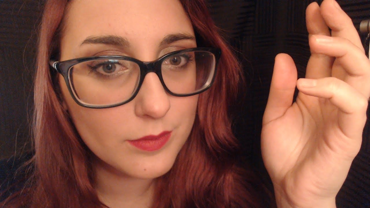 ASMR 2 Types of Unintelligible Whispering ~~ What am I saying? | with Hand Movements