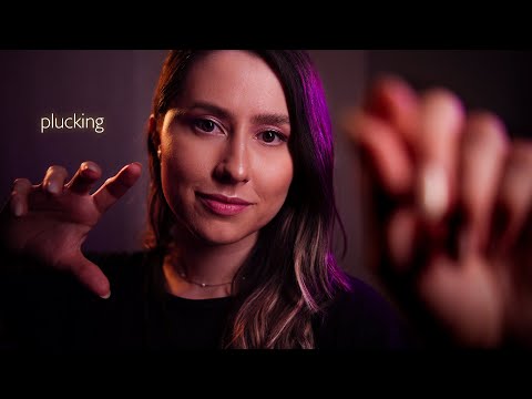 ASMR Fall asleep with gentle hand movements & mouth sounds 😴 plucking, jellyfish, spiral,...