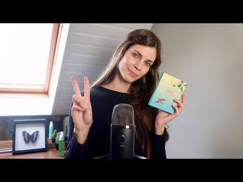 ASMR | quote #2 (Dutch) - whispering, reading & tapping
