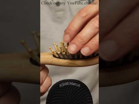 ASMR Wooden Comb Gentle Scrap of Bristles #short