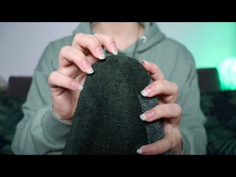 ASMR - Microphone Scratching & Rubbing with Towel (Fabric Sounds) [No Talking]