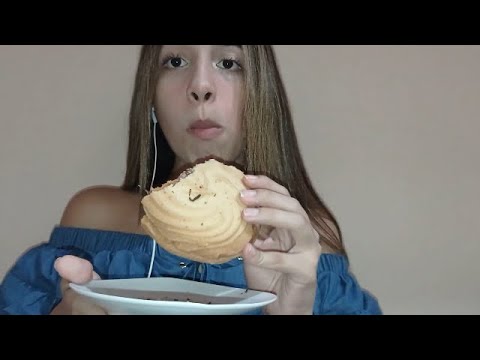 ASMR COMIENDO GALLETA