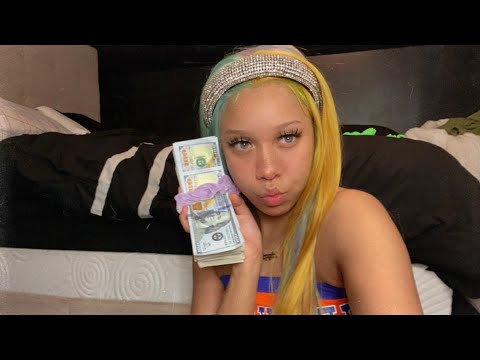 ASMR | Sugar Momma Gives You $100 For Every Kiss 💋