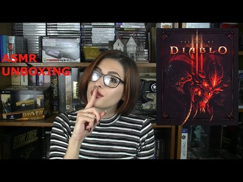 Diablo III Artbook ~ ASMR ~ Reading quietly ~ Soft Talking, Talking about the game, extra long