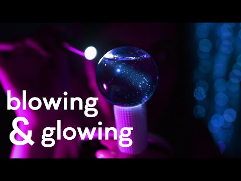 ASMR | Ear Blowing and Light Triggers * Glitter included ^.^