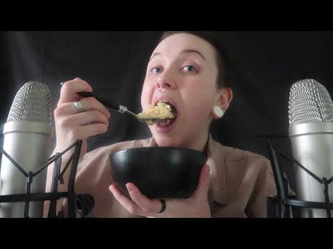 ASMR Eating Cereal [Rice Snaps]