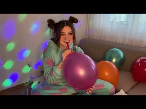 ASMR | Popping Ballons And Sit to Deflate The Giant Beachball | Bite to Pop 💋💋♥️