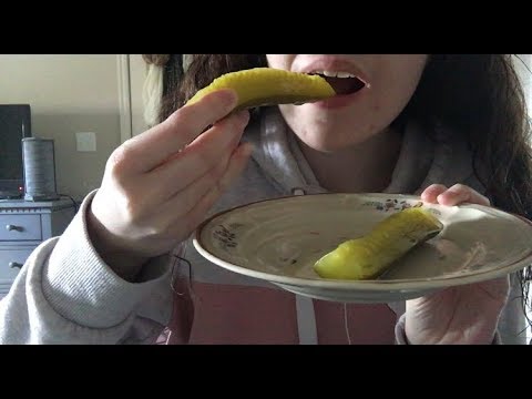 ASMR // Pickle // Crunchy Sounds
