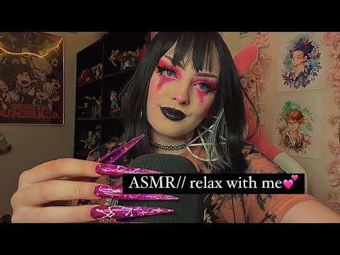 ASMR//relax with me (talking & tapping)