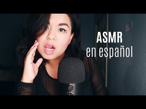 Spanish ASMR Counting to 50 | With Mouth Sounds & Hand Movements