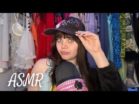 ASMR | Rambling about my weekend W/ book and hat tapping 📚💗