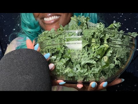 ASMR | Massaging Kale for Meal Prep (No Talking)