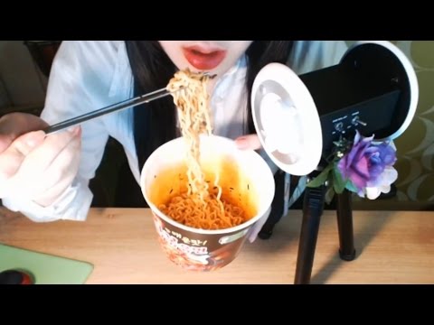 Korean ASMR 라면먹고 갈래? 애청자님과 불닭볶음면 먹기RP Eating Spicy Fire Noodles