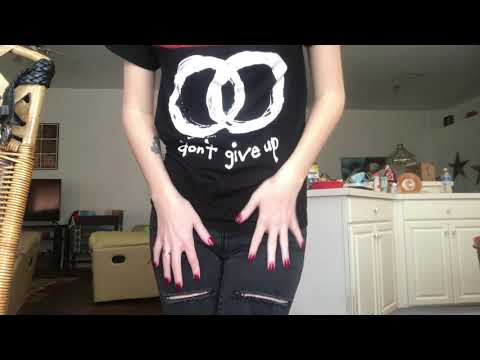 ASMR Jean scratching/Scratching my outfit