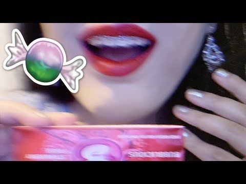 ASMR Close Up 🌻 Hair Play, Bubblegum Chewing and Blowing Bubbles 🍬