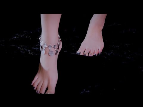 ASMR COZY&Soft fabric step on , foot step , ankle bracelet ,Relaxing sound