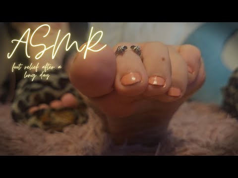 ASMR | Lets unwind together| Fluffy uggs, stockings & toes!