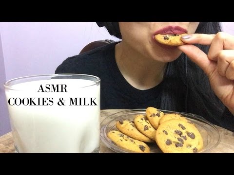 ASMR LETS EAT MILK AND COOKIES (SOFT AND CHEWY EATING SOUND) NO TALKING | SAS-ASMR