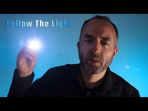 🔦 Follow the Light ASMR (with Contradictory Advice) - Soft-Spoken 🏴󠁧󠁢󠁳󠁣󠁴󠁿