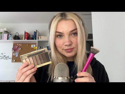 ASMR | My Makeup Favorites ❤️ clicky whispering