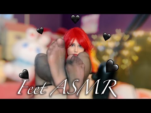 ASMR Feet Sounds 👣 and scratching fabric 💤