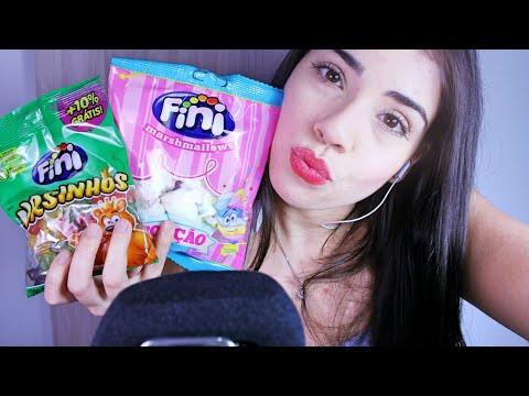 ASMR BINAURAL 🍬 Eating Candy - Comendo doces - Sons de plástico, wet mouth sounds - Português