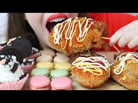 ASMR FAVORITES - Spicy Corn Dogs, Macarons & Oreo Chocolate Cupcakes (CRUNCHY Eating Sounds)