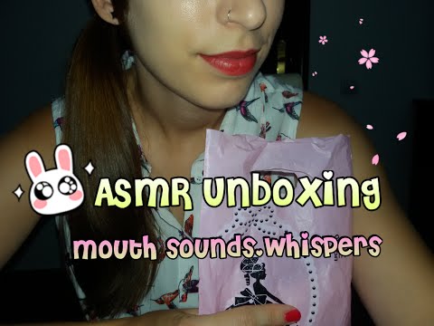 ASMR español unboxing/whispers/mouth sounds/binaural
