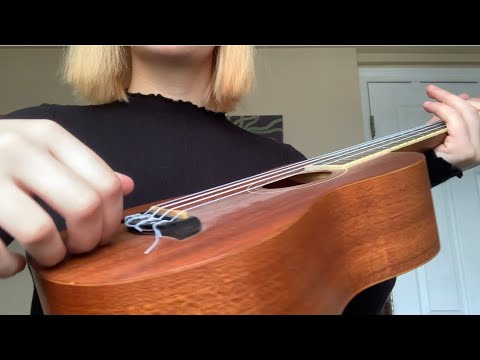 1 minute ASMR: ukulele triggers and soft musical sounds