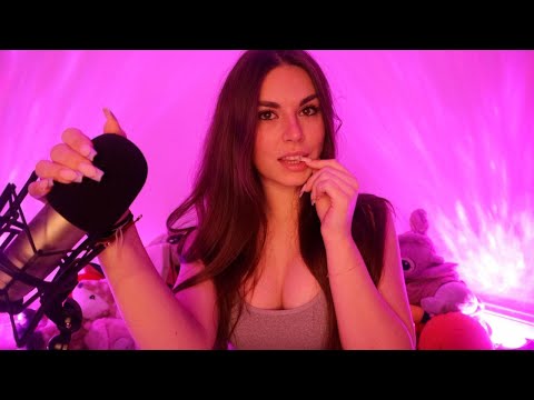 ASMR Counting You To Sleep.. Mic Rubbing & Soft Whispers 🤤