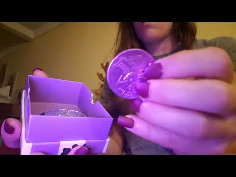 Asmr! Tapping and scratching random with fake nails!