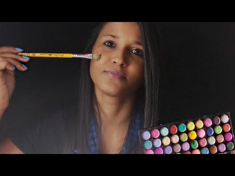 [ ASMR ]  pintando seu rosto com sons de mastigação  ( painting your face roleplay )