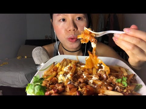 ASMR *CRISPY AF* Wendy's Chili Cheese Fries Eating Sounds + WHISPERED MUKBANG! Tiingly Snacking! 🍟