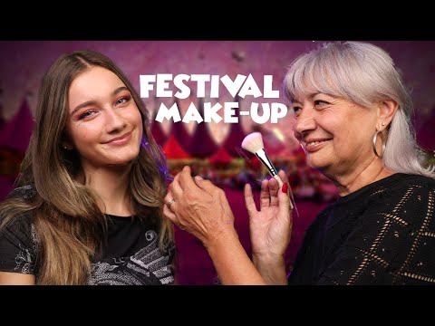ASMR - MakeUp Artist does my Festival MakeUp! (Makeup Tutorial)