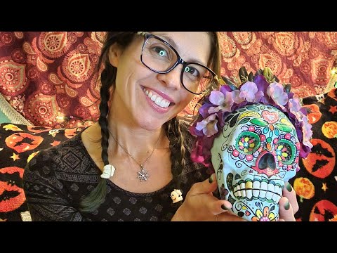 ASMR - Halloween/Dia de Los Muertos skull show & tell, tapping sounds, talking. 💀🧡🖤🧡