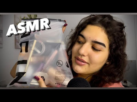 ASMR TE ENSEÑO MI MAQUILLAJE DE VIAJE