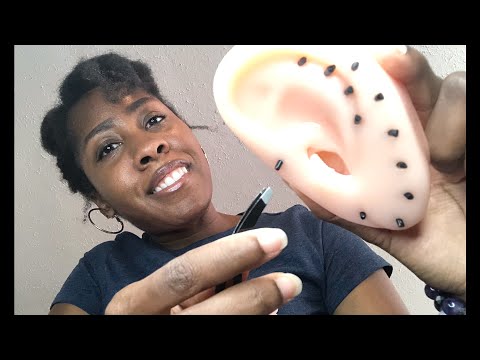 PLUCKING BLACKHEADS OUT OF YOUR EAR😮👂🏾